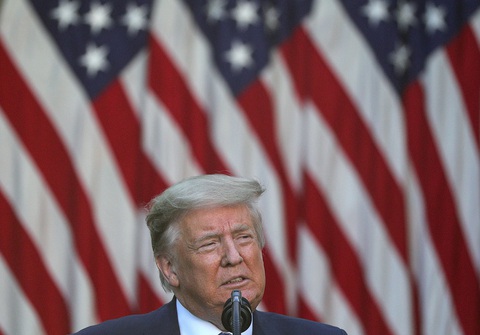 Tổng thống Trump: Tôi sẽ gửi hàng ngàn sĩ quan, binh lính vũ trang nặng ngăn nổi loạn - Ảnh 1. Tổng thống Trump: Tôi sẽ gửi hàng ngàn sĩ quan, binh lính vũ trang nặng ngăn nổi loạn - Ảnh 1.