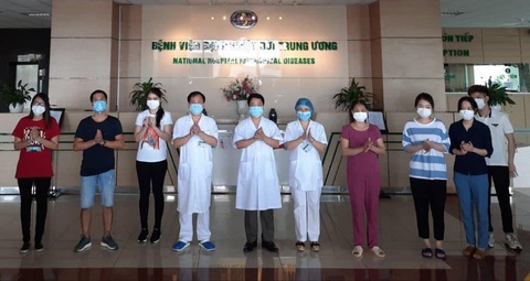 Do dịch COVID-19, hoãn điều chỉnh lương cho cán bộ, công chức - Ảnh 1. Do dịch COVID-19, hoãn điều chỉnh lương cho cán bộ, công chức - Ảnh 1.