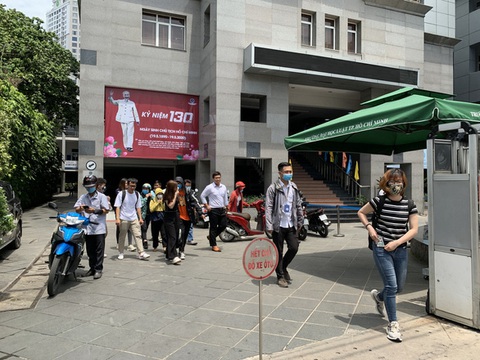 Văn phòng Chính phủ yêu cầu giải quyết khiếu nại của giảng viên bị buộc thôi việc - Ảnh 1. Văn phòng Chính phủ yêu cầu giải quyết khiếu nại của giảng viên bị buộc thôi việc - Ảnh 1.