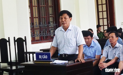 Lập hồ sơ khống chiếm đoạt tiền bồi thường, trưởng ban quản lý rừng bị phạt 5 năm tù - Ảnh 2. Lập hồ sơ khống chiếm đoạt tiền bồi thường, trưởng ban quản lý rừng bị phạt 5 năm tù - Ảnh 2.