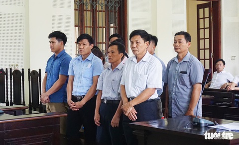 Lập hồ sơ khống chiếm đoạt tiền bồi thường, trưởng ban quản lý rừng bị phạt 5 năm tù - Ảnh 1. Lập hồ sơ khống chiếm đoạt tiền bồi thường, trưởng ban quản lý rừng bị phạt 5 năm tù - Ảnh 1.