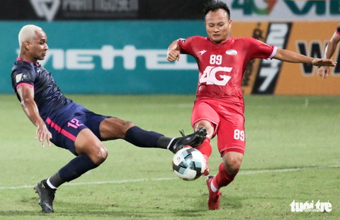 Trọng Hoàng rách cơ đùi, Viettel mất người trước trận đấu khó với Nam Định - Ảnh 1. Trọng Hoàng rách cơ đùi, Viettel mất người trước trận đấu khó với Nam Định - Ảnh 1.