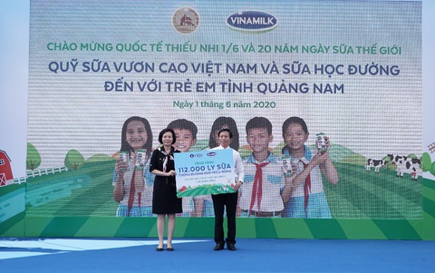 Vinamilk tặng quà 1-6 đặc biệt đến với trẻ em Quảng Nam - Ảnh 5. Vinamilk tặng quà 1-6 đặc biệt đến với trẻ em Quảng Nam - Ảnh 5.