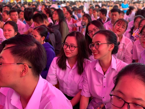 Sáng nay 20-6, tư vấn tuyển sinh - hướng nghiệp 2020 ở Quảng Nam - Ảnh 6. Sáng nay 20-6, tư vấn tuyển sinh - hướng nghiệp 2020 ở Quảng Nam - Ảnh 6.
