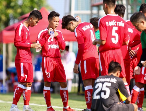 Cầu thủ U19 HAGL 1 ăn mừng sau khi thoát thua chủ nhà PVF - Ảnh 5. Cầu thủ U19 HAGL 1 ăn mừng sau khi thoát thua chủ nhà PVF - Ảnh 5.