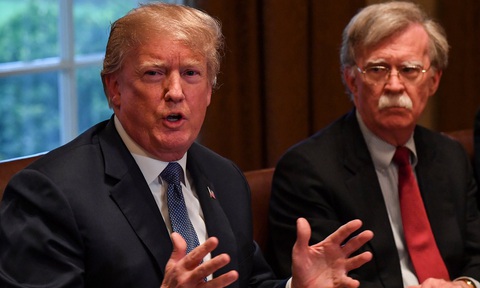 Thẩm phán Mỹ không ngăn Bolton xuất bản sách, ông Trump nổi giận - Ảnh 1. Thẩm phán Mỹ không ngăn Bolton xuất bản sách, ông Trump nổi giận - Ảnh 1.