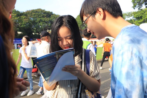 Sáng nay, báo Tuổi Trẻ tư vấn tuyển sinh ở TP.HCM, Hà Nội, Đà Nẵng - Ảnh 12. Sáng nay, báo Tuổi Trẻ tư vấn tuyển sinh ở TP.HCM, Hà Nội, Đà Nẵng - Ảnh 12.