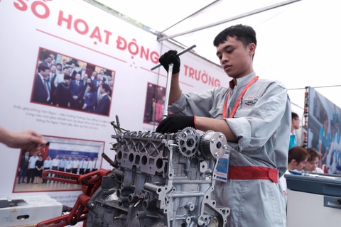 Trường ĐH đem hàng hot tới ngày hội tư vấn tuyển sinh - Ảnh 9. Trường ĐH đem hàng hot tới ngày hội tư vấn tuyển sinh - Ảnh 9.