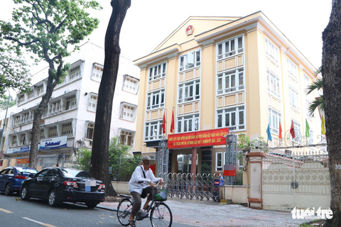 Khởi tố người phụ nữ 14 lần ‘gây rối’ ở Viện KSND cấp cao tại TP.HCM - Ảnh 1. Khởi tố người phụ nữ 14 lần ‘gây rối’ ở Viện KSND cấp cao tại TP.HCM - Ảnh 1.