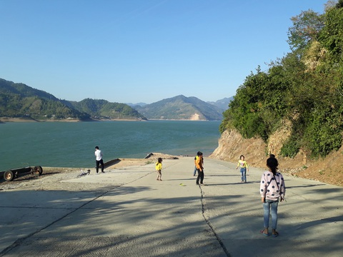 Cảnh đẹp thần tiên trên dòng sông Đà huyền thoại - Ảnh 2. Cảnh đẹp thần tiên trên dòng sông Đà huyền thoại - Ảnh 2.