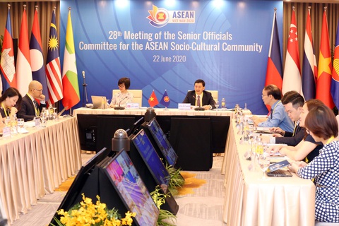 Việt Nam phối hợp ASEAN đưa ra sáng kiến ứng phó dịch COVID-19 - Ảnh 1. Việt Nam phối hợp ASEAN đưa ra sáng kiến ứng phó dịch COVID-19 - Ảnh 1.