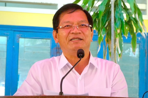 Bí thư và chủ tịch Quảng Ngãi gửi đơn cho Bộ Chính trị, Ban Bí thư xin thôi chức - Ảnh 1. Bí thư và chủ tịch Quảng Ngãi gửi đơn cho Bộ Chính trị, Ban Bí thư xin thôi chức - Ảnh 1.