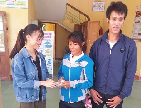 Nhặt được ví chứa tiền và vàng, tìm người đánh mất trả lại - Ảnh 1. Nhặt được ví chứa tiền và vàng, tìm người đánh mất trả lại - Ảnh 1.