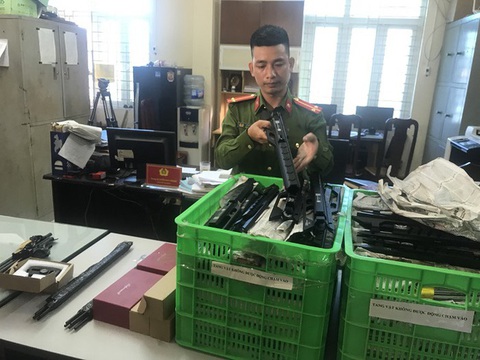 Phá đường dây mua bán linh kiện súng săn lậu trên mạng xã hội - Ảnh 2. Phá đường dây mua bán linh kiện súng săn lậu trên mạng xã hội - Ảnh 2.