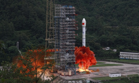 Trung Quốc phóng vệ tinh cuối cùng, hoàn thành hệ thống định vị Beidou - Ảnh 1. Trung Quốc phóng vệ tinh cuối cùng, hoàn thành hệ thống định vị Beidou - Ảnh 1.