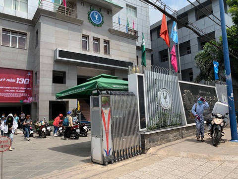 Điểm chuẩn ĐH Luật TP.HCM, Kinh tế - luật tăng đột biến - Ảnh 1. Điểm chuẩn ĐH Luật TP.HCM, Kinh tế - luật tăng đột biến - Ảnh 1.