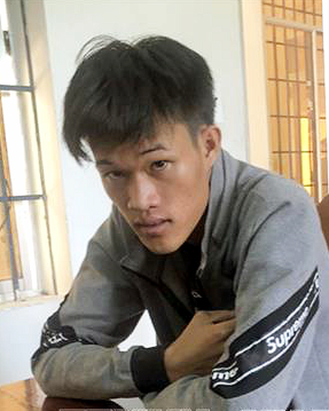 Bắt tạm giam 4 tháng nghi phạm giết bé gái 13 tuổi ở Phú Yên - Ảnh 2. Bắt tạm giam 4 tháng nghi phạm giết bé gái 13 tuổi ở Phú Yên - Ảnh 2.