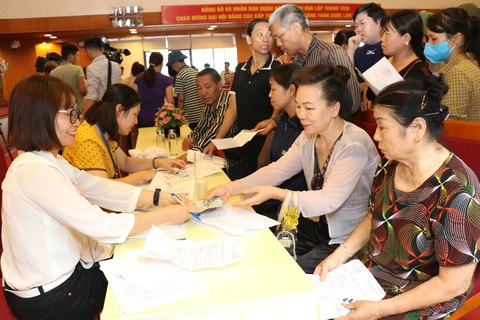 Hoàn thành chi trả hỗ trợ COVID-19 cho dân trong tháng 6 - Ảnh 1. Hoàn thành chi trả hỗ trợ COVID-19 cho dân trong tháng 6 - Ảnh 1.