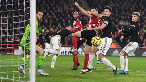 Vòng 31 Giải ngoại hạng Anh (Premier League): Quỷ đỏ đua với ngựa ô - Ảnh 1. Vòng 31 Giải ngoại hạng Anh (Premier League): Quỷ đỏ đua với ngựa ô - Ảnh 1.
