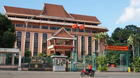 Khiển trách trưởng Ban dân vận Tỉnh ủy Gia Lai - Ảnh 1. Khiển trách trưởng Ban dân vận Tỉnh ủy Gia Lai - Ảnh 1.