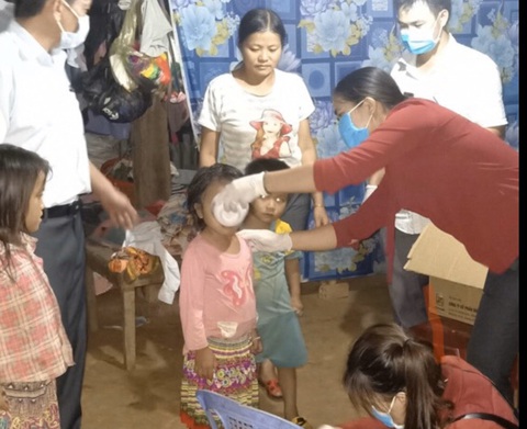 Đắk Nông tăng cường xét nghiệm để ngăn bệnh bạch hầu lây lan - Ảnh 2. Đắk Nông tăng cường xét nghiệm để ngăn bệnh bạch hầu lây lan - Ảnh 2.
