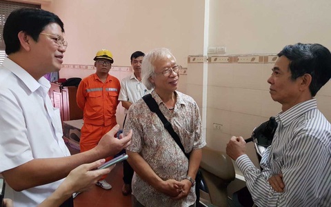 Hóa đơn tiền điện tăng sốc: Khó tránh sai sót do... nắng nóng? - Ảnh 1. Hóa đơn tiền điện tăng sốc: Khó tránh sai sót do... nắng nóng? - Ảnh 1.