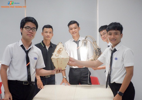Giáo dục phổ thông thế kỷ 21 tại trường THPT FPT Đà Nẵng - Ảnh 3. Giáo dục phổ thông thế kỷ 21 tại trường THPT FPT Đà Nẵng - Ảnh 3.