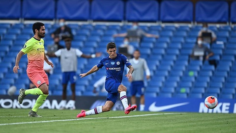 Thất bại trước Chelsea, Man City dâng chức vô địch cho Liverpool - Ảnh 2. Thất bại trước Chelsea, Man City dâng chức vô địch cho Liverpool - Ảnh 2.