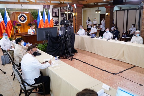 Ông Duterte: Hãy tuân thủ UNCLOS, tránh leo thang căng thẳng ở Biển Đông - Ảnh 1. Ông Duterte: Hãy tuân thủ UNCLOS, tránh leo thang căng thẳng ở Biển Đông - Ảnh 1.