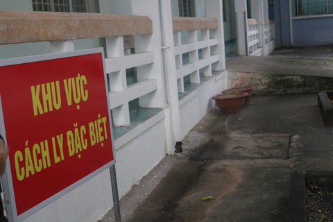 Chuyển huyết thanh bằng máy bay cứu sống bệnh nhân bị bạch hầu - Ảnh 2. Chuyển huyết thanh bằng máy bay cứu sống bệnh nhân bị bạch hầu - Ảnh 2.