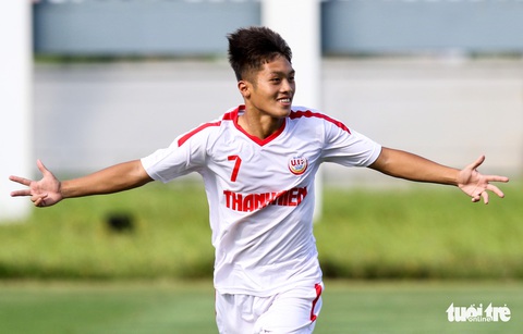 U19 HAGL lần thứ hai liên tiếp vào chung kết U19 quốc gia, tái ngộ PVF - Ảnh 4. U19 HAGL lần thứ hai liên tiếp vào chung kết U19 quốc gia, tái ngộ PVF - Ảnh 4.