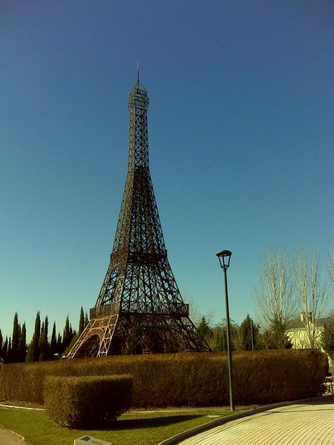 Tháp Eiffel và cảm hứng cho những phiên bản nổi tiếng trên thế giới - Ảnh 8. Tháp Eiffel và cảm hứng cho những phiên bản nổi tiếng trên thế giới - Ảnh 8.