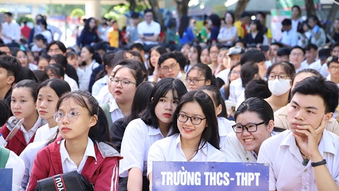 Có được dùng điểm miễn thi ngoại ngữ xét tuyển đại học? - Ảnh 1. Có được dùng điểm miễn thi ngoại ngữ xét tuyển đại học? - Ảnh 1.