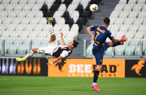 Ronaldo rực sáng, Juventus thắng đậm Lecce - Ảnh 2. Ronaldo rực sáng, Juventus thắng đậm Lecce - Ảnh 2.