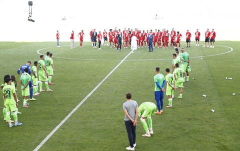 Bayern Munich đăng quang trong lặng lẽ - Ảnh 3. Bayern Munich đăng quang trong lặng lẽ - Ảnh 3.