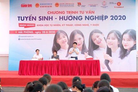 Sáng nay báo Tuổi Trẻ tư vấn tuyển sinh tại Cần Thơ, Hải Phòng: Khám phá ngành nghề, săn tìm cơ hội - Ảnh 7. Sáng nay báo Tuổi Trẻ tư vấn tuyển sinh tại Cần Thơ, Hải Phòng: Khám phá ngành nghề, săn tìm cơ hội - Ảnh 7.