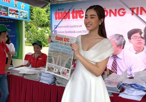 Hoa hậu Đỗ Mỹ Linh khuyên học sinh sống với đam mê, chọn ngành học yêu thích - Ảnh 1. Hoa hậu Đỗ Mỹ Linh khuyên học sinh sống với đam mê, chọn ngành học yêu thích - Ảnh 1.