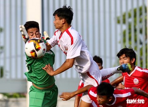 Hàng thủ mơ ngủ, Hoàng Anh Gia Lai lần thứ 3 lỡ hẹn chức vô địch U19 quốc gia - Ảnh 4. Hàng thủ mơ ngủ, Hoàng Anh Gia Lai lần thứ 3 lỡ hẹn chức vô địch U19 quốc gia - Ảnh 4.