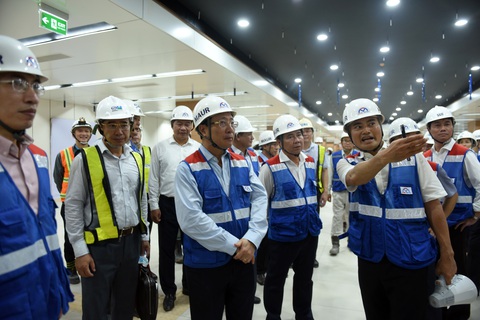 Phó thủ tướng Phạm Bình Minh thị sát tuyến metro Bến Thành - Suối Tiên - Ảnh 5. Phó thủ tướng Phạm Bình Minh thị sát tuyến metro Bến Thành - Suối Tiên - Ảnh 5.