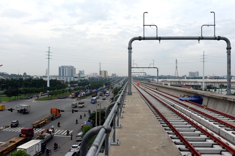 Phó thủ tướng Phạm Bình Minh thị sát tuyến metro Bến Thành - Suối Tiên - Ảnh 2. Phó thủ tướng Phạm Bình Minh thị sát tuyến metro Bến Thành - Suối Tiên - Ảnh 2.