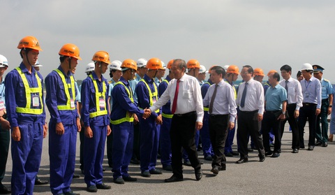 Khởi công nâng cấp đường băng sân bay Nội Bài và Tân Sơn Nhất - Ảnh 2. Khởi công nâng cấp đường băng sân bay Nội Bài và Tân Sơn Nhất - Ảnh 2.