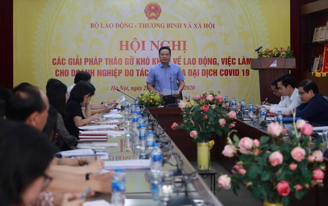 7,8 triệu người mất việc, nghỉ luân phiên do dịch bệnh - Ảnh 1. 7,8 triệu người mất việc, nghỉ luân phiên do dịch bệnh - Ảnh 1.