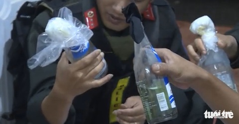 Bắt thêm nhiều thanh niên vụ chém nhau như phim trên phố - Ảnh 3. Bắt thêm nhiều thanh niên vụ chém nhau như phim trên phố - Ảnh 3.