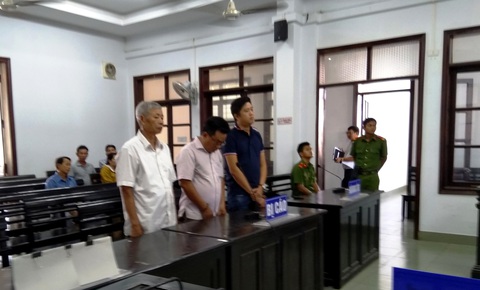 Thêm 3 bị cáo bị án tù, phạm tội tại dự án khu đô thị Hoàng Long, Nha Trang - Ảnh 2. Thêm 3 bị cáo bị án tù, phạm tội tại dự án khu đô thị Hoàng Long, Nha Trang - Ảnh 2.