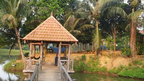 Giám đốc lấn chiếm đất rừng làm trang trại chỉ bị kiểm điểm nghiêm túc - Ảnh 1. Giám đốc lấn chiếm đất rừng làm trang trại chỉ bị kiểm điểm nghiêm túc - Ảnh 1.