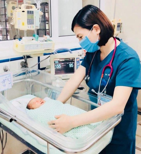 Thiên thần 23 ngày tuổi bay về trời sau 40 giờ bị bỏ mặc, đi bình yên nhé con! - Ảnh 1. Thiên thần 23 ngày tuổi bay về trời sau 40 giờ bị bỏ mặc, đi bình yên nhé con! - Ảnh 1.