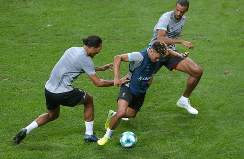 Giải ngoại hạng Anh (Premier League): Ra sức mua chuộc cầu thủ - Ảnh 1. Giải ngoại hạng Anh (Premier League): Ra sức mua chuộc cầu thủ - Ảnh 1.