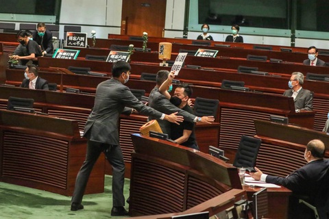 Hong Kong thông qua luật hình sự hóa việc xúc phạm quốc ca Trung Quốc - Ảnh 2. Hong Kong thông qua luật hình sự hóa việc xúc phạm quốc ca Trung Quốc - Ảnh 2.