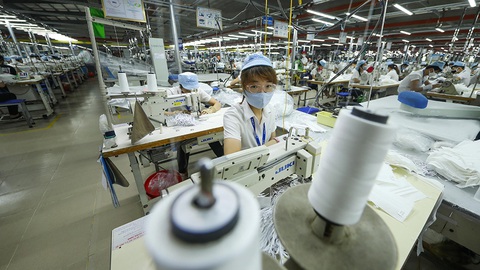 Khẩu trang Việt giúp thế giới an toàn hơn - Ảnh 4. Khẩu trang Việt giúp thế giới an toàn hơn - Ảnh 4.
