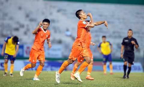 Bình Định vùi dập Đắk Lắk 4-0 trong ngày khai mạc Giải hạng nhất 2020 - Ảnh 3. Bình Định vùi dập Đắk Lắk 4-0 trong ngày khai mạc Giải hạng nhất 2020 - Ảnh 3.